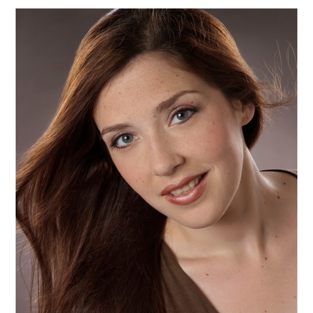 Meet your Posher, Elana